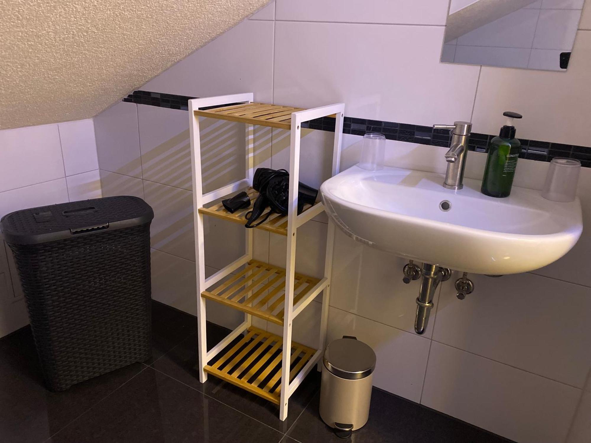 Deluxe Business Suite Mit Netflix Premium & Parkplatz, Zentral Zu Audi & Schwarz Gruppe With 2 Bedrooms Bad Friedrichshall Dış mekan fotoğraf